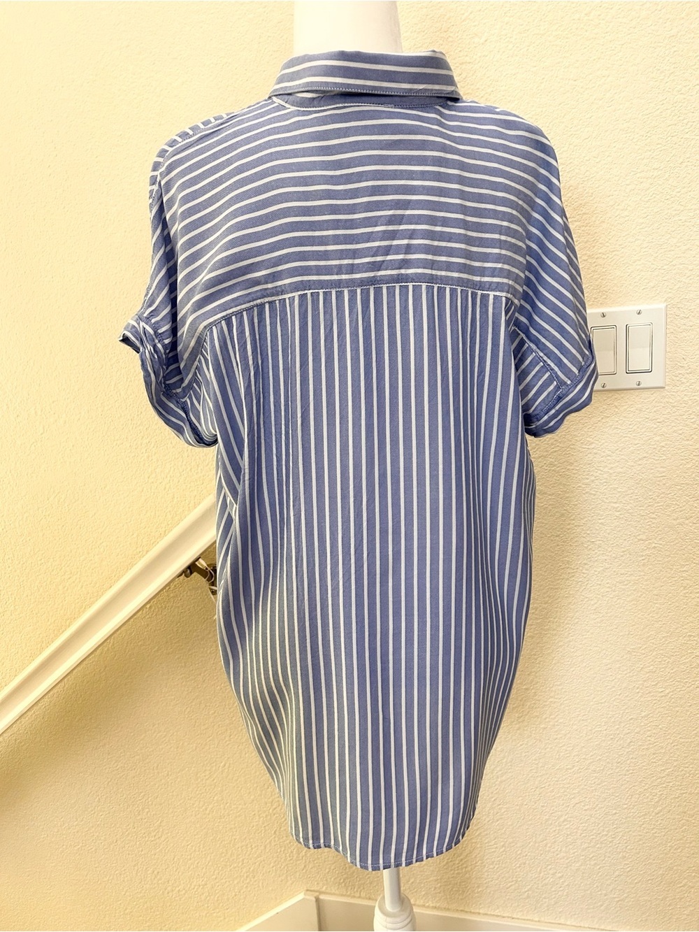 Beachlunchlounge Kenzie Women's Blue Striped Short Sleeve Button Up Shirt large - Picture 4 of 9